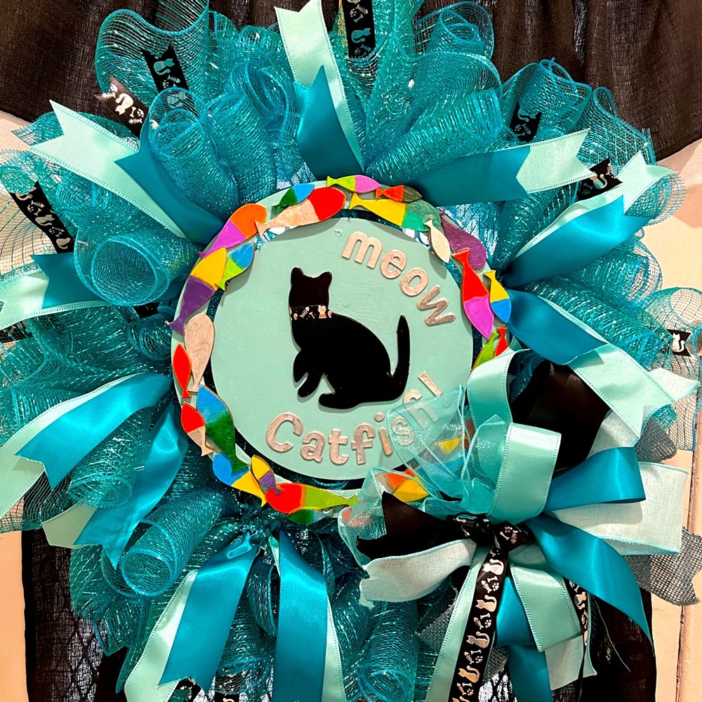 Meow Catfish Wreath